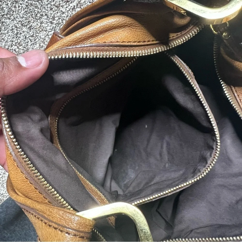TODS Cognac Brown Hobo Leather Slouch Bag Zip Top Womens